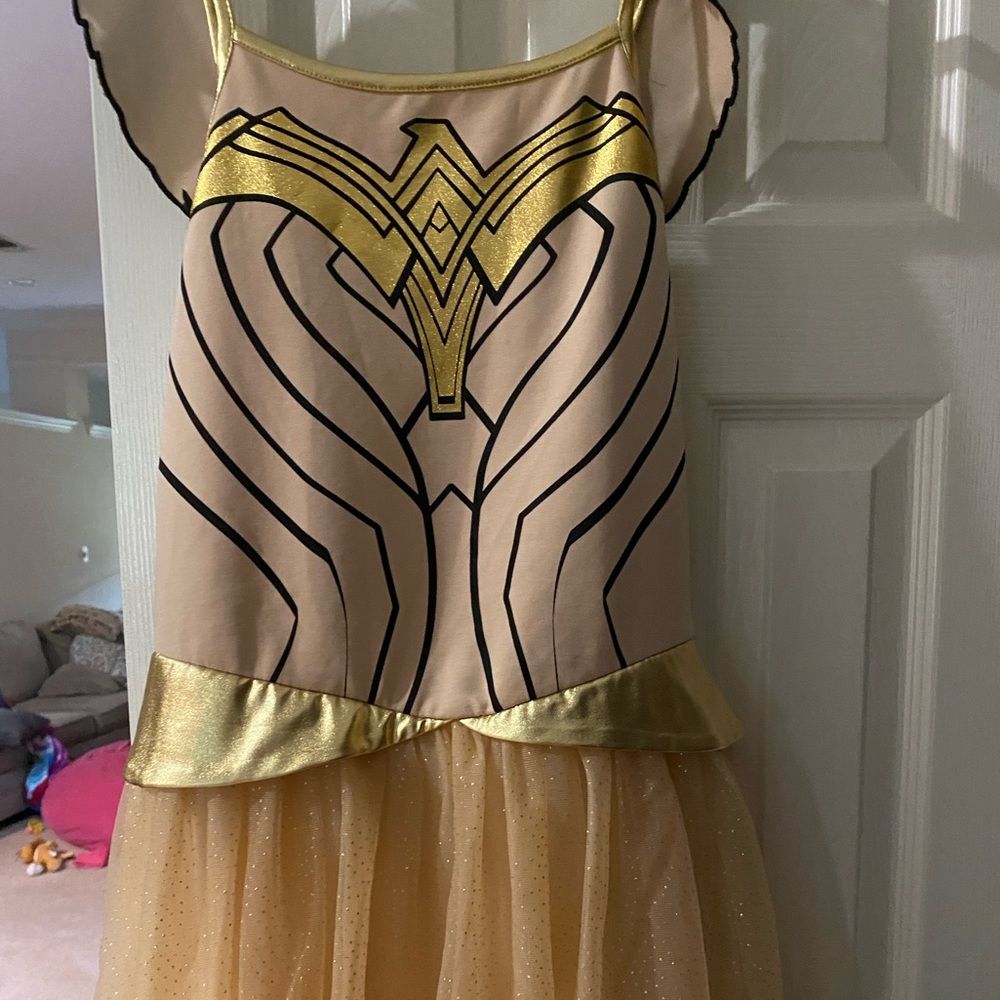 Girls size 14 Wonder Woman Halloween Dress. Sparkly and glittery!